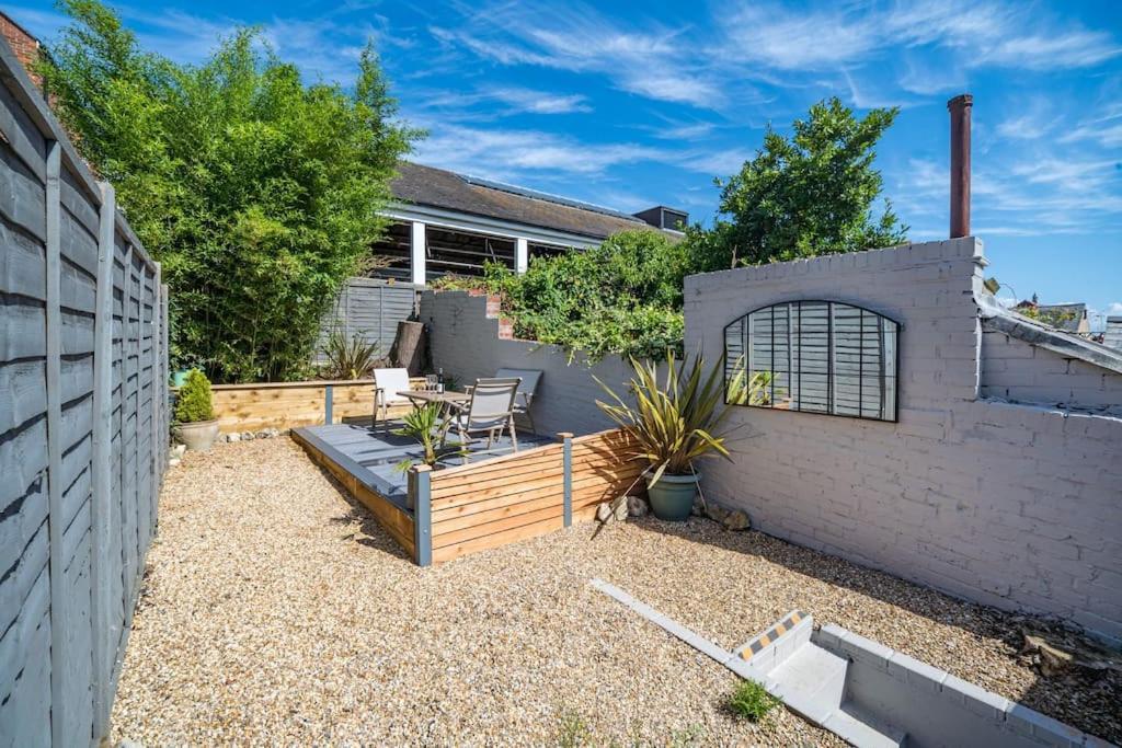 Captain'S Cottage - Central West Cowes - Spacious, Entire 1-Bed Home Exterior photo